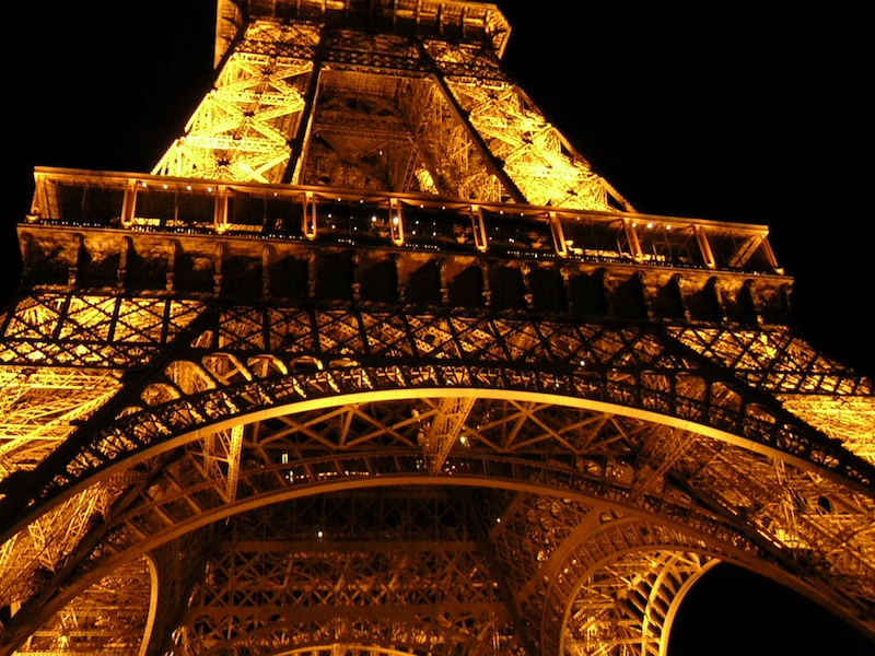 https://suntoursinternational.digitalguider.dev/wp-content/uploads/2026/02/france-eiffel-night.jpg
