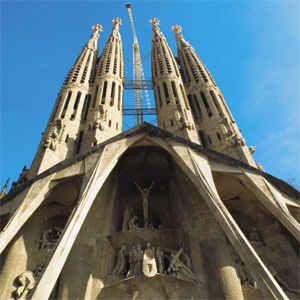 https://suntoursinternational.digitalguider.dev/wp-content/uploads/2026/02/spain-sagrada-familia-barcelona.jpg